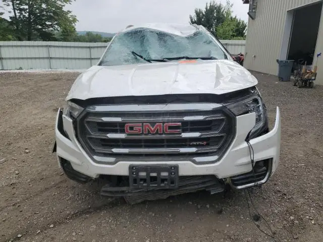 2024 GMC TERRAIN AT4  