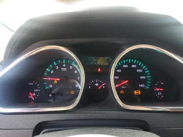 2011 CHEVROLET TRAVERSE LT  