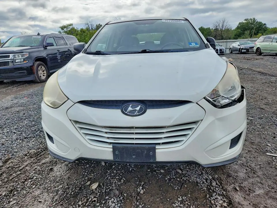 2011 HYUNDAI TUCSON GL  