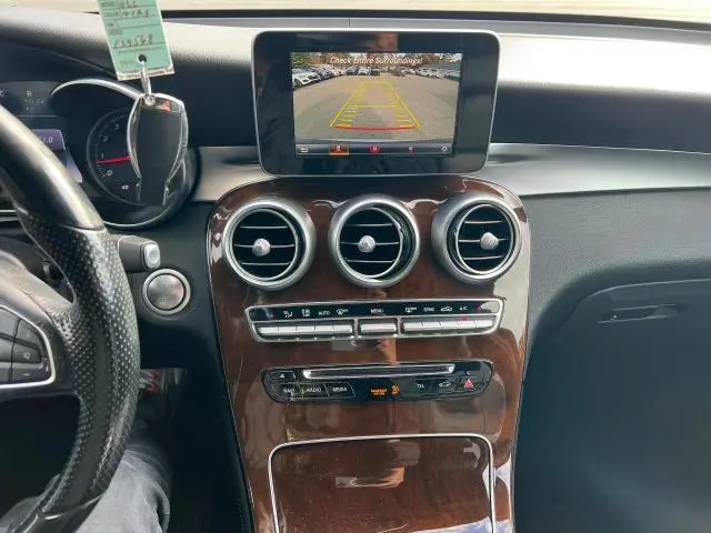 2017 MERCEDES-BENZ GLC 300  