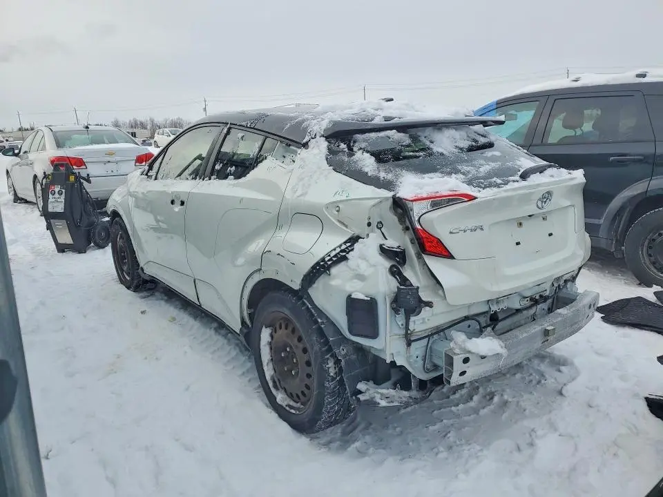 2019 TOYOTA C-HR XLE  
