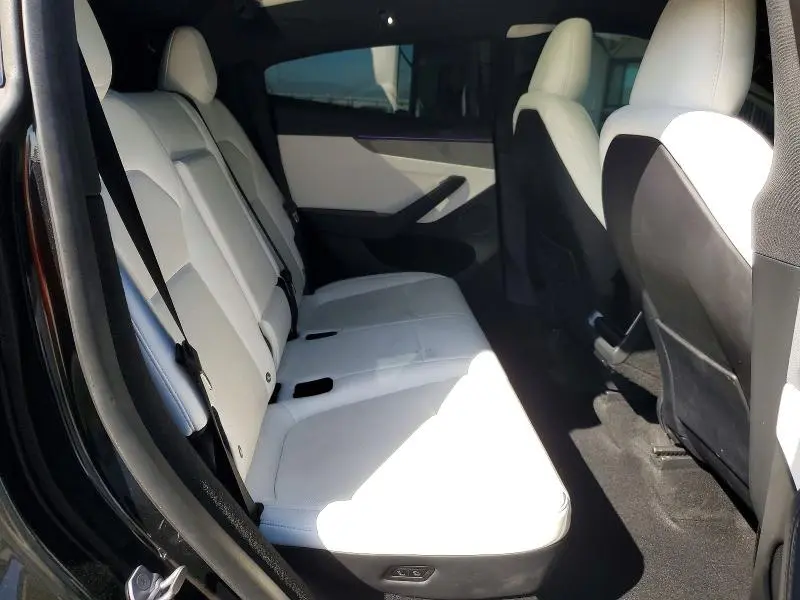 2026 TESLA MODEL Y   