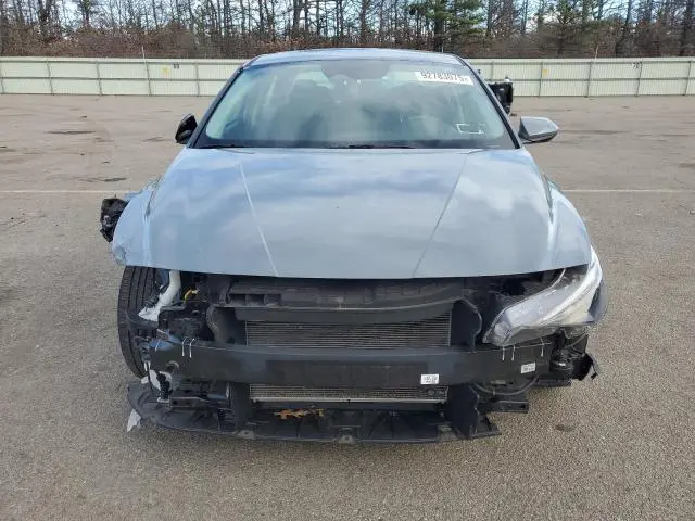 2022 HYUNDAI ELANTRA SE  