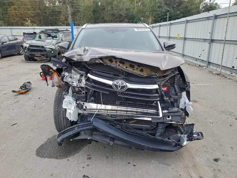 2015 TOYOTA HIGHLANDER LIMITED  