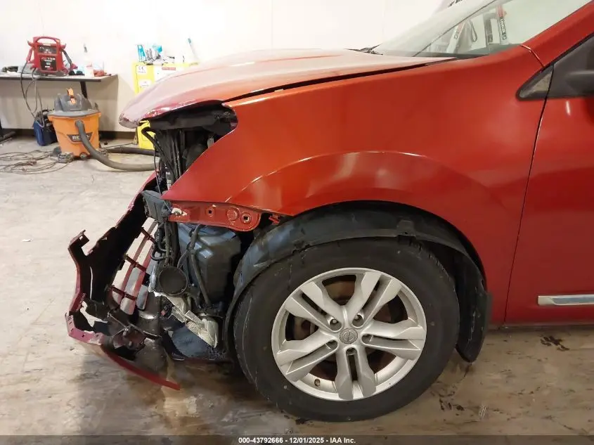 2013 NISSAN ROGUE SV