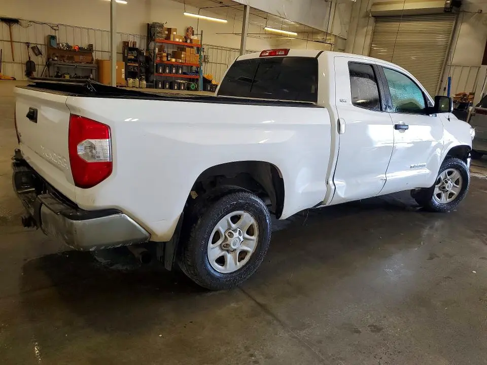2017 TOYOTA TUNDRA SR5  
