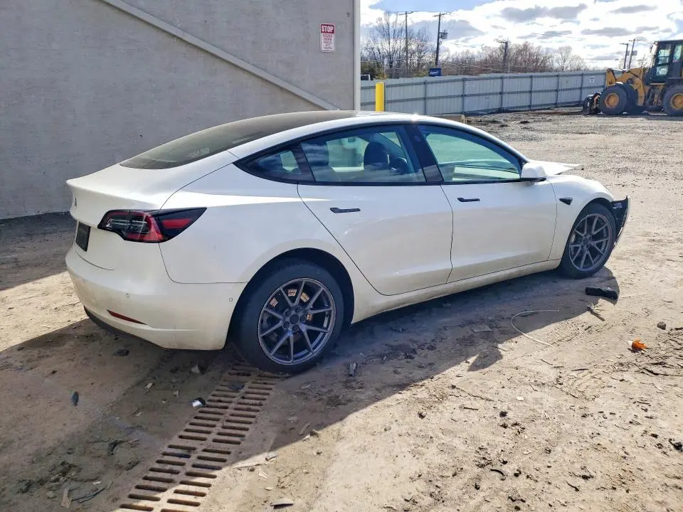 2021 TESLA MODEL 3   