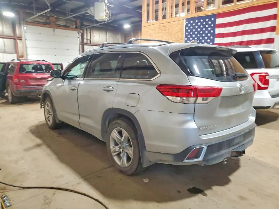 2017 TOYOTA HIGHLANDER LIMITED PLATINUM  