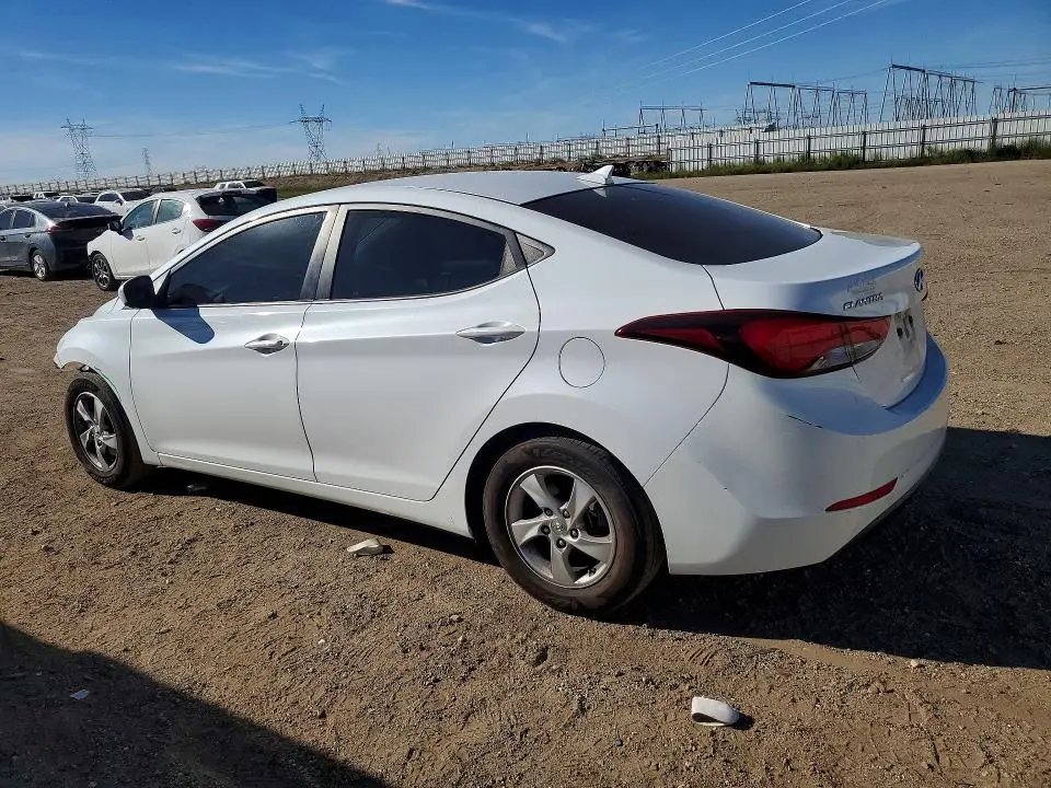 2015 HYUNDAI ELANTRA SE  