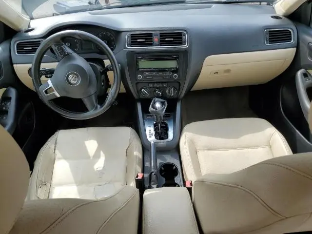 2011 VOLKSWAGEN JETTA SE