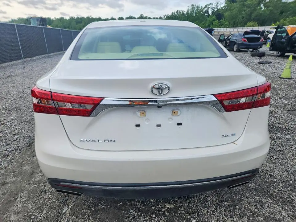 2016 TOYOTA AVALON XLE  