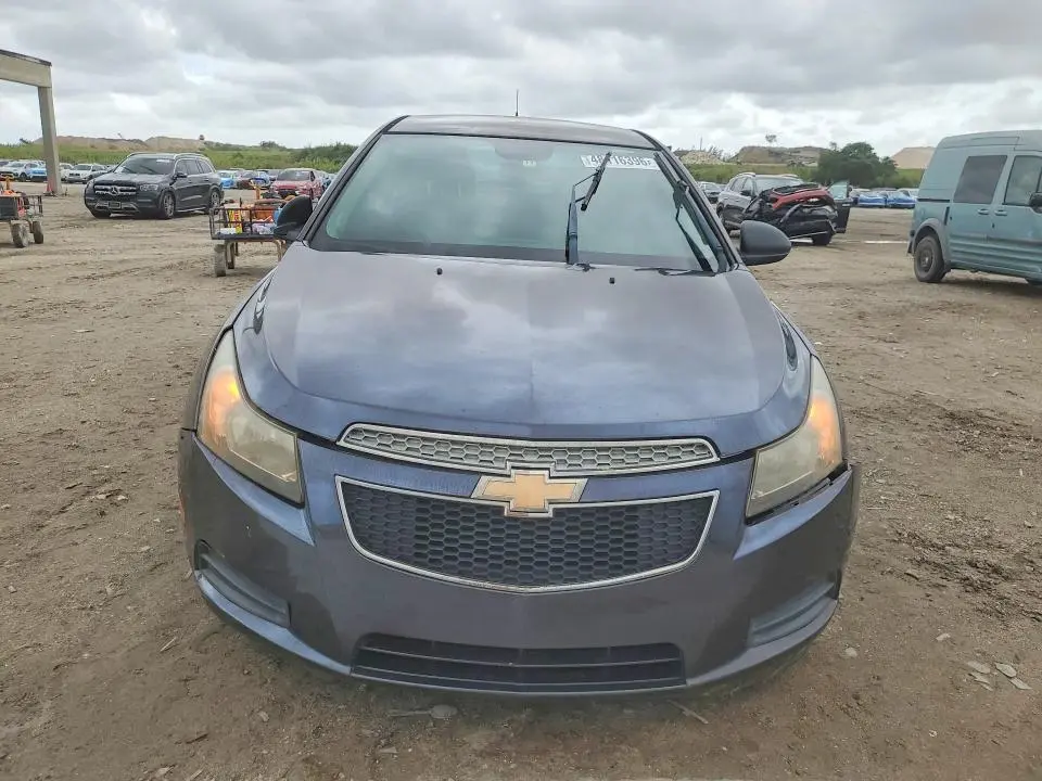 2014 CHEVROLET CRUZE LS  