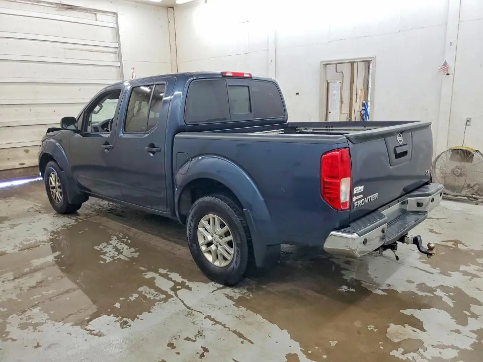 2017 NISSAN FRONTIER SV  