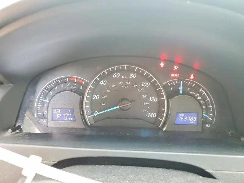2012 TOYOTA CAMRY LE  