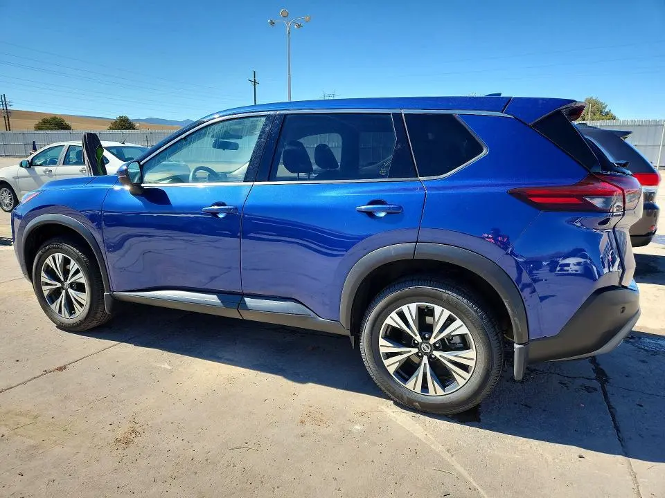 2021 NISSAN ROGUE SV  