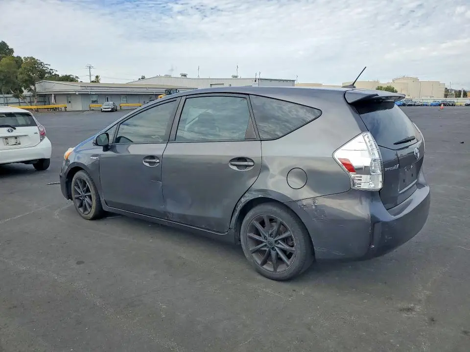 2014 TOYOTA PRIUS V THREE  