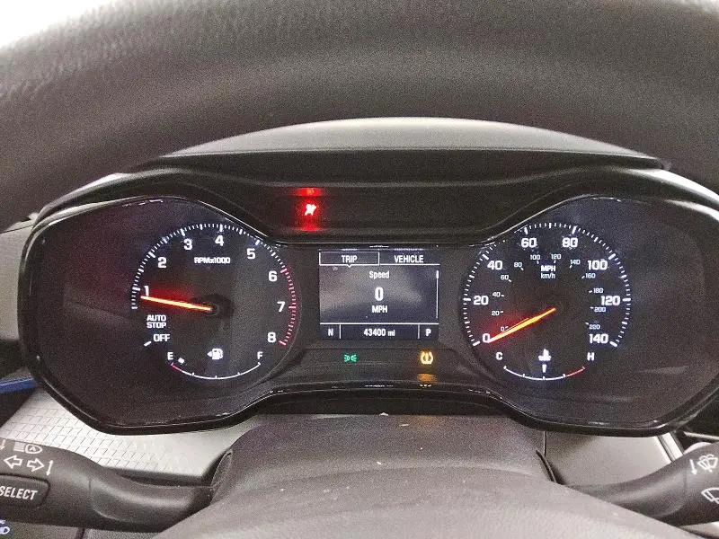 2025 CHEVROLET TRAX LS  