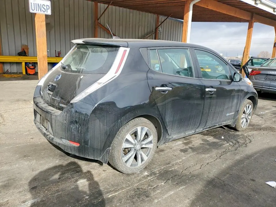 2015 NISSAN LEAF SV  