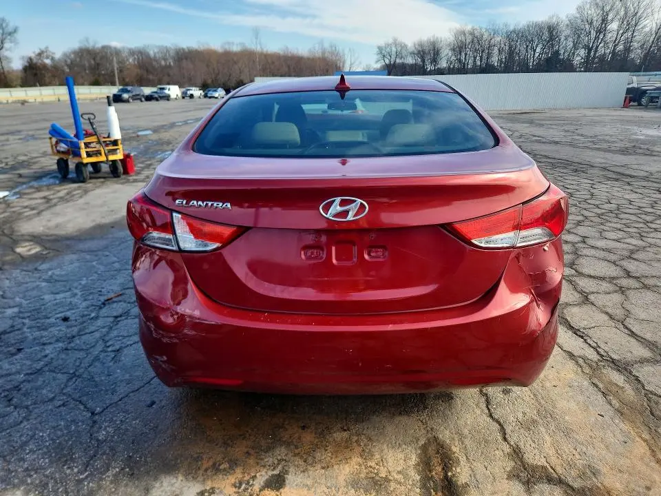 2012 HYUNDAI ELANTRA GLS  