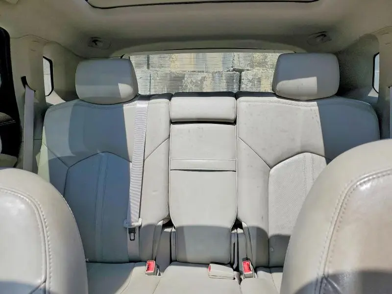 2011 CADILLAC SRX LUXURY COLLECTION  