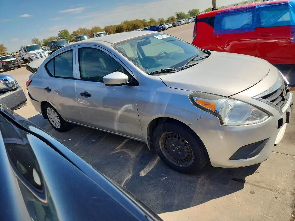 2016 NISSAN VERSA S  