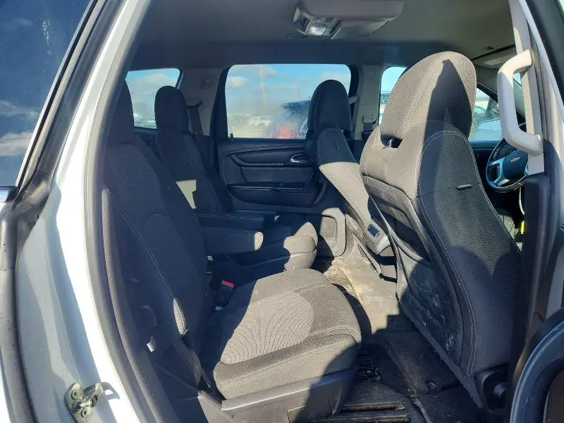 2016 CHEVROLET TRAVERSE LT  