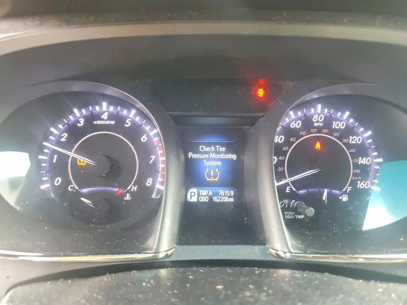 2015 TOYOTA AVALON XLE  