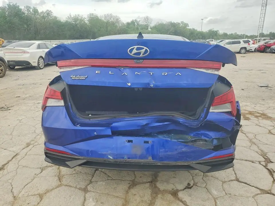 2021 HYUNDAI ELANTRA SEL  