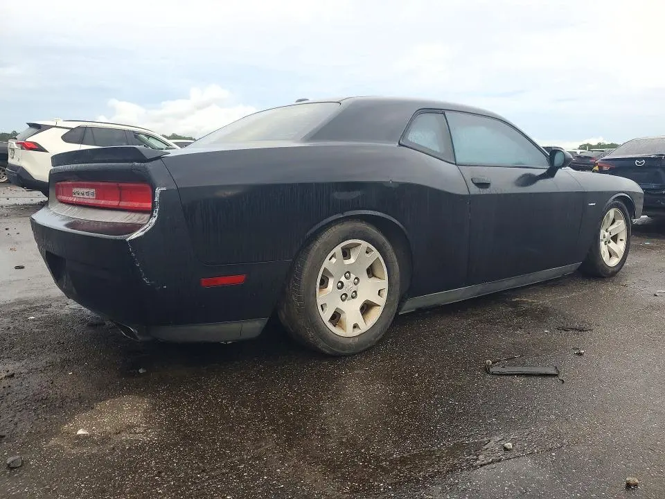 2014 DODGE CHALLENGER SXT  
