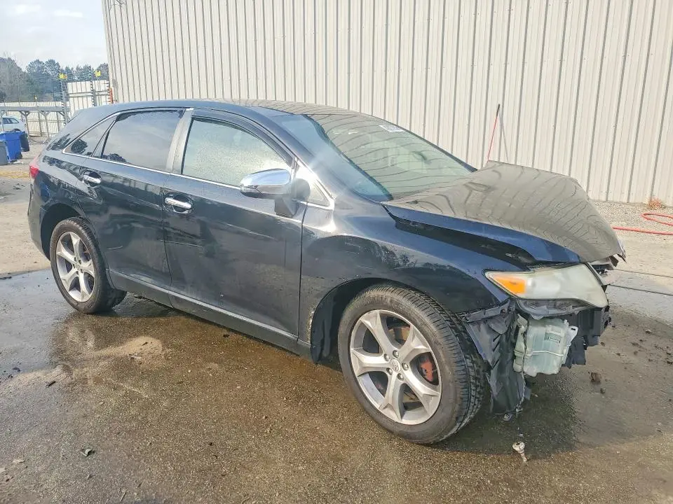 2013 TOYOTA VENZA XLE  