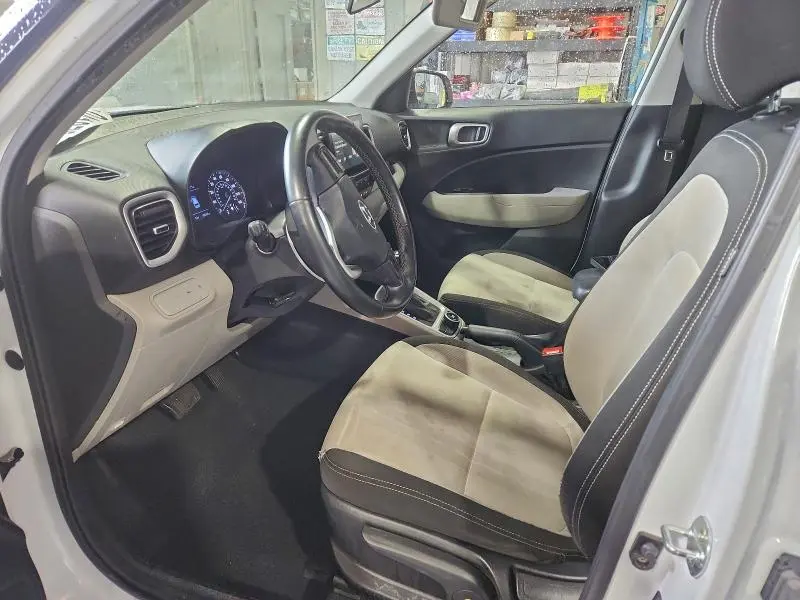 2021 HYUNDAI VENUE SEL  