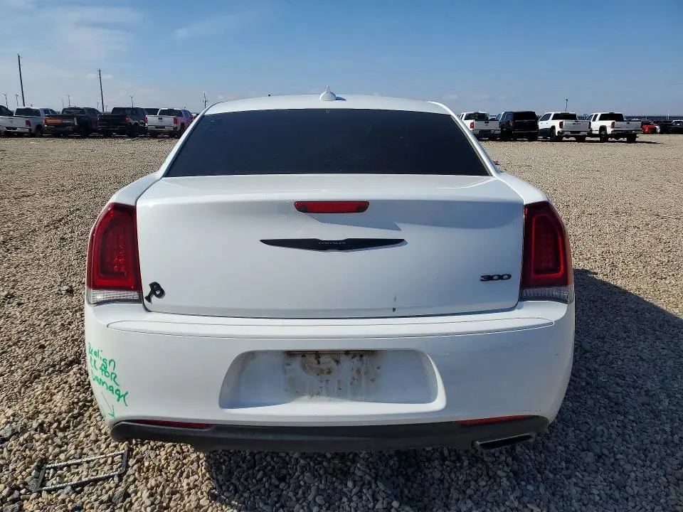 2023 CHRYSLER 300 TOURING  