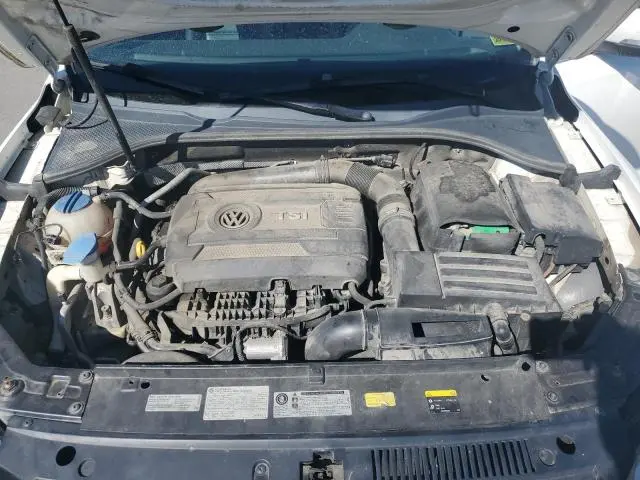2015 VOLKSWAGEN PASSAT SE  