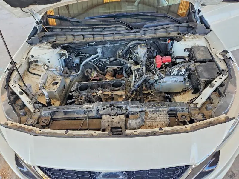 2020 NISSAN ALTIMA SR  