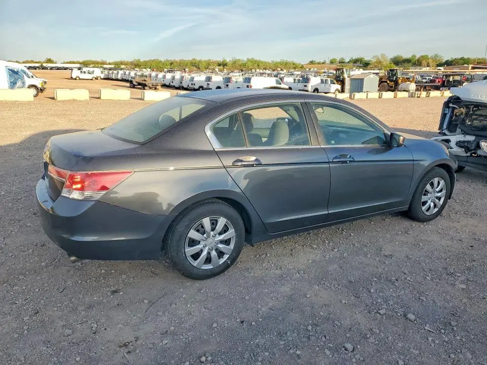 2011 HONDA ACCORD LX  