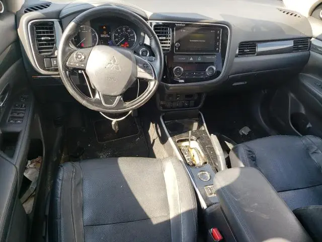 2017 MITSUBISHI OUTLANDER SE  