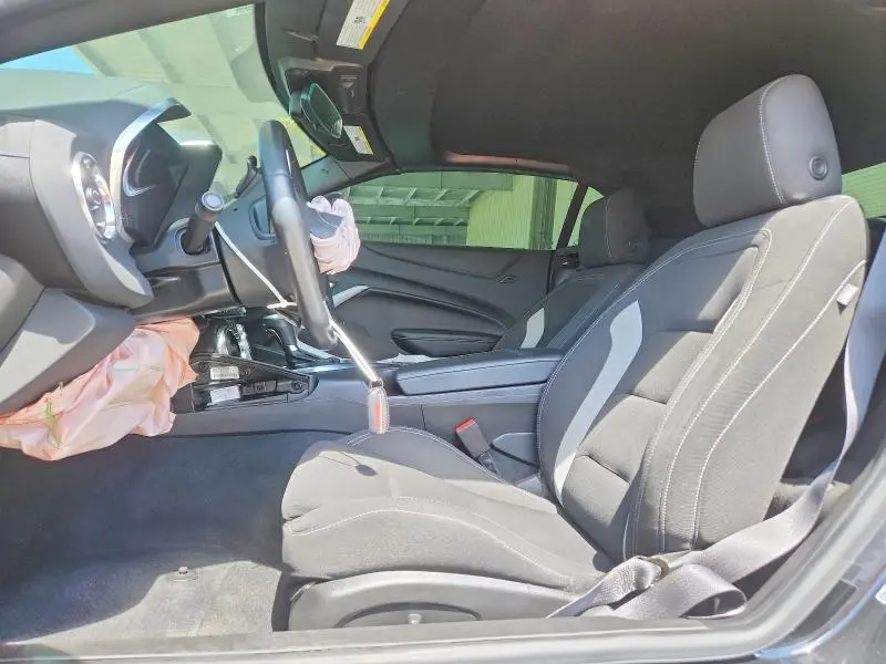2023 CHEVROLET CAMARO LT1  