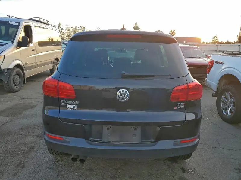 2016 VOLKSWAGEN TIGUAN S  