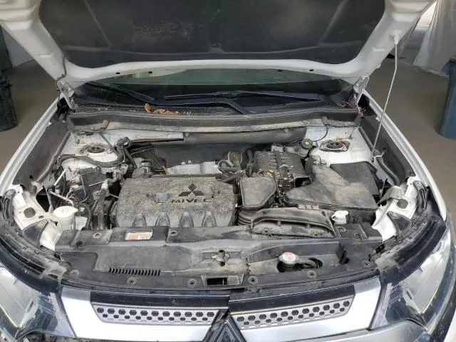 2019 MITSUBISHI OUTLANDER SE  