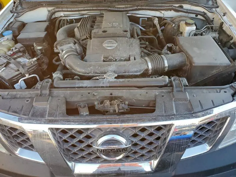 2015 NISSAN FRONTIER S  