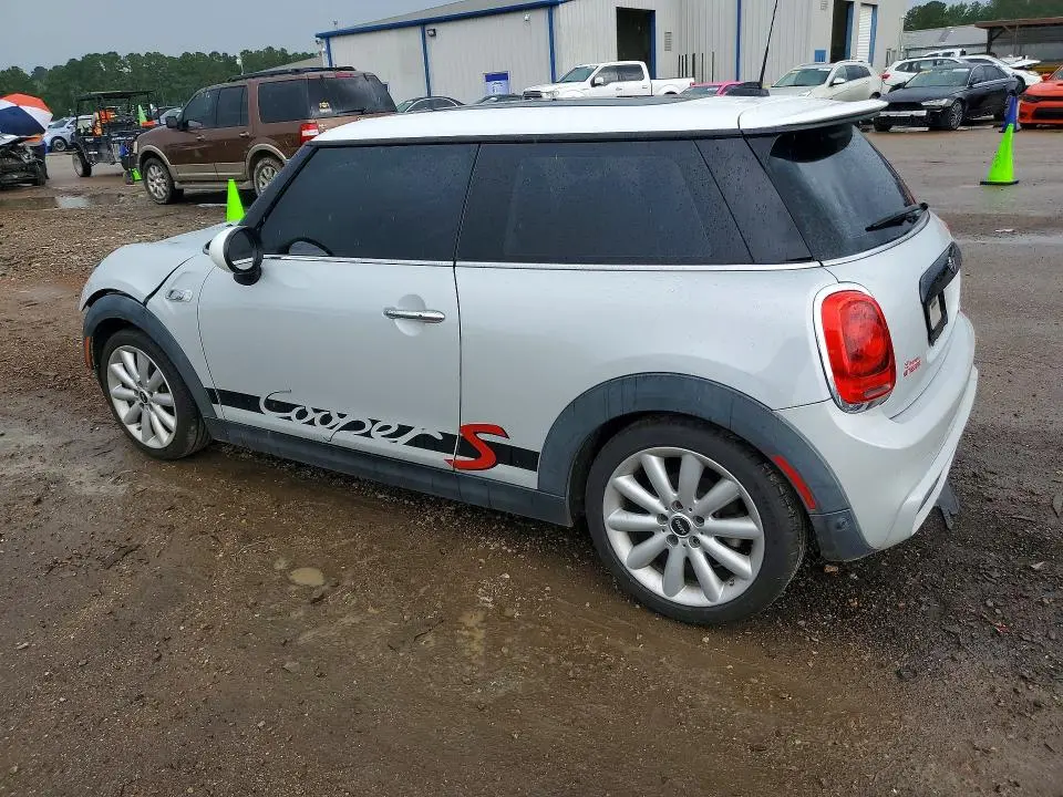 2015 MINI COOPER S  