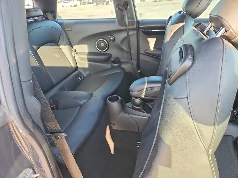 2015 MINI COOPER S  