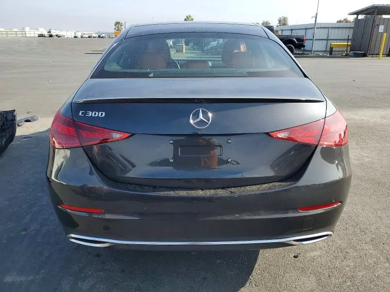 2025 MERCEDES-BENZ C 300  