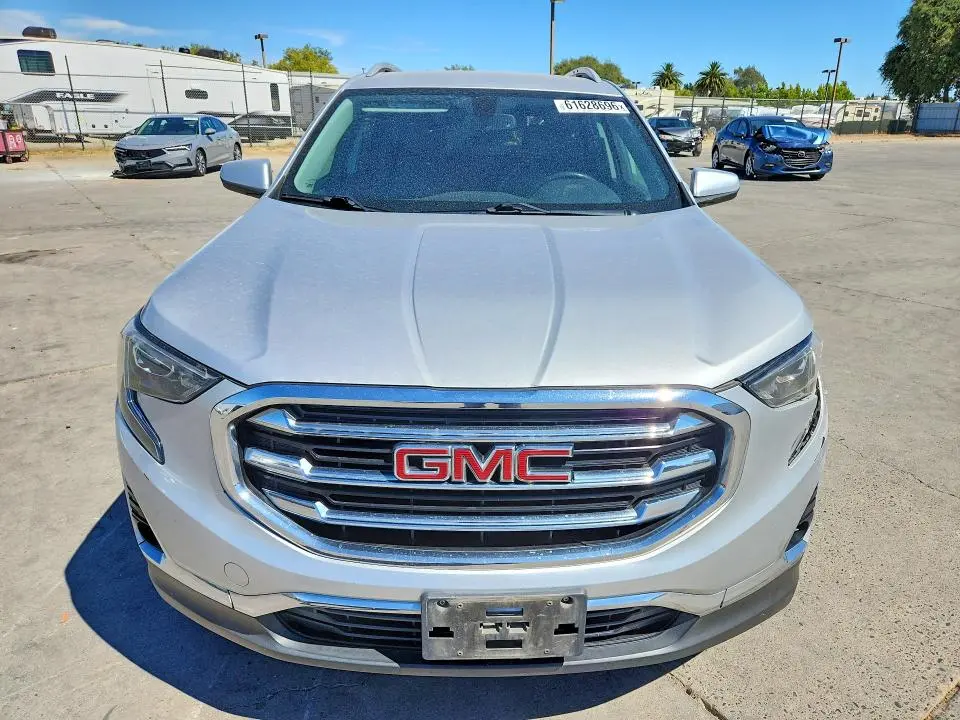 2018 GMC TERRAIN SLT  