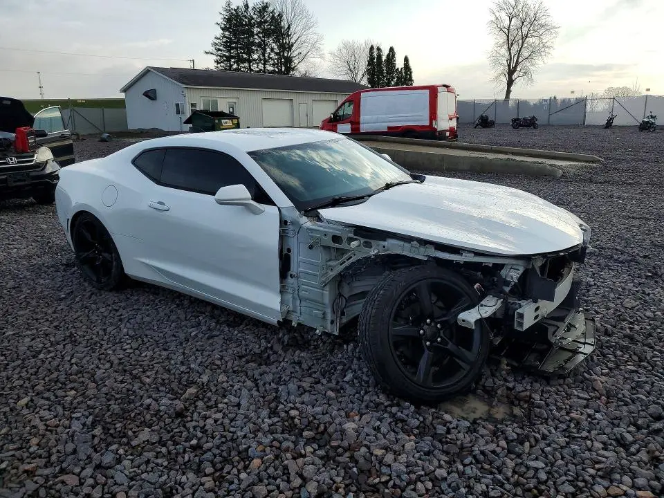 2016 CHEVROLET CAMARO LT  