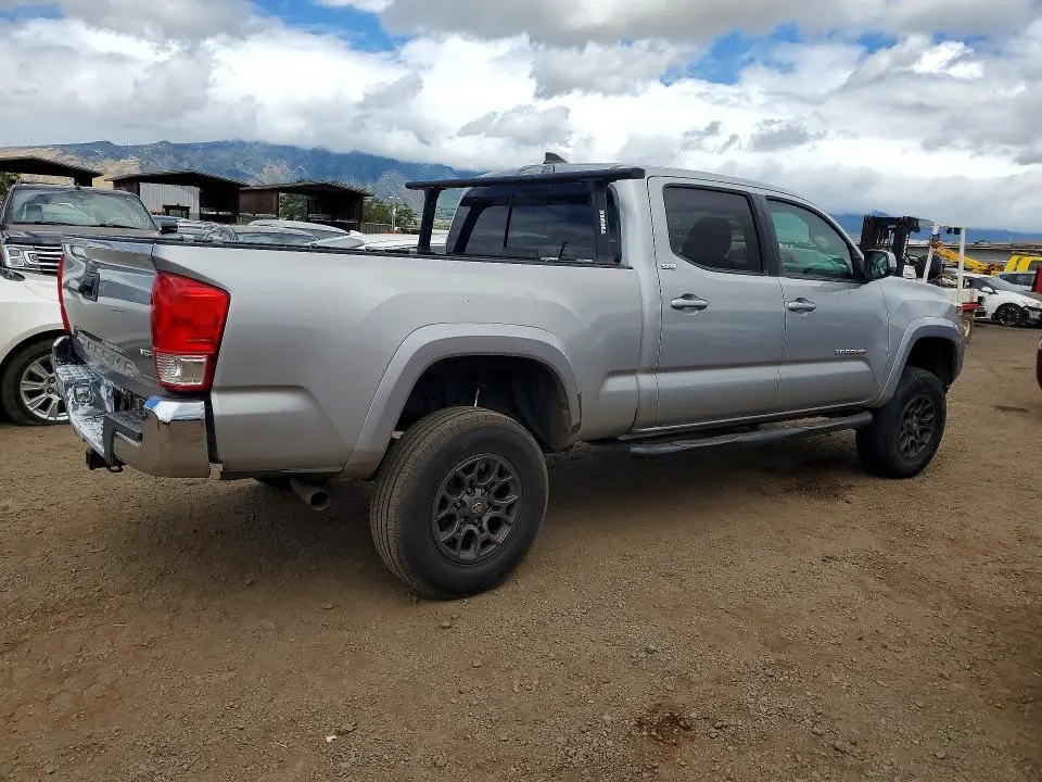2017 TOYOTA TACOMA SR5 V6  