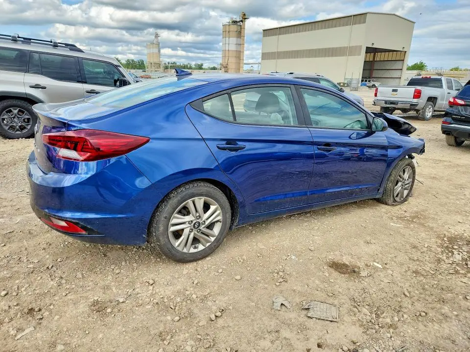 2020 HYUNDAI ELANTRA SEL  