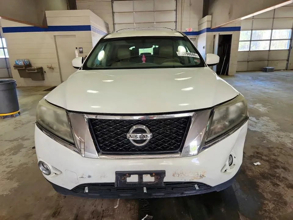 2013 NISSAN PATHFINDER S  