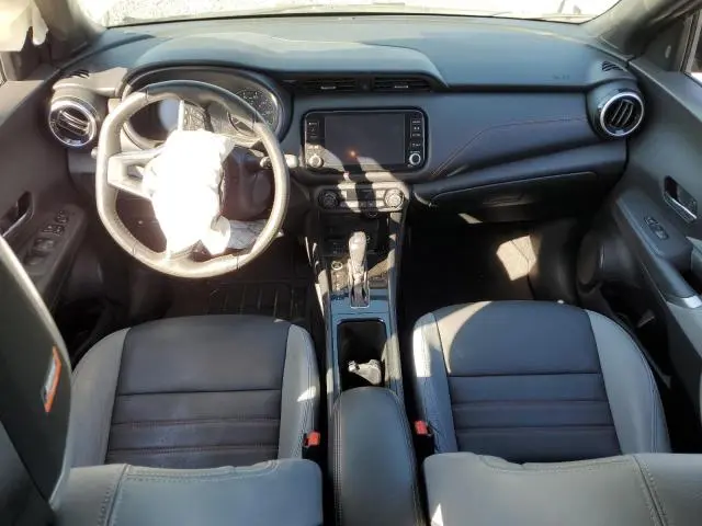 2021 NISSAN KICKS SR