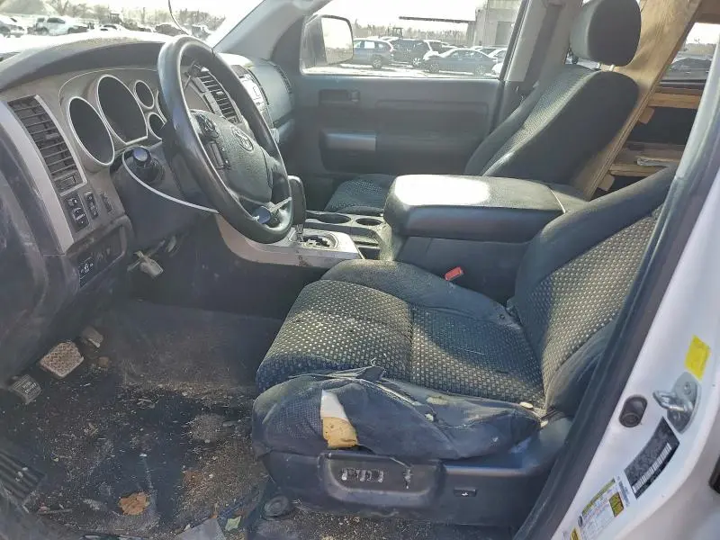 2011 TOYOTA TUNDRA CREWMAX SR5  